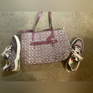 Size 8 with purse